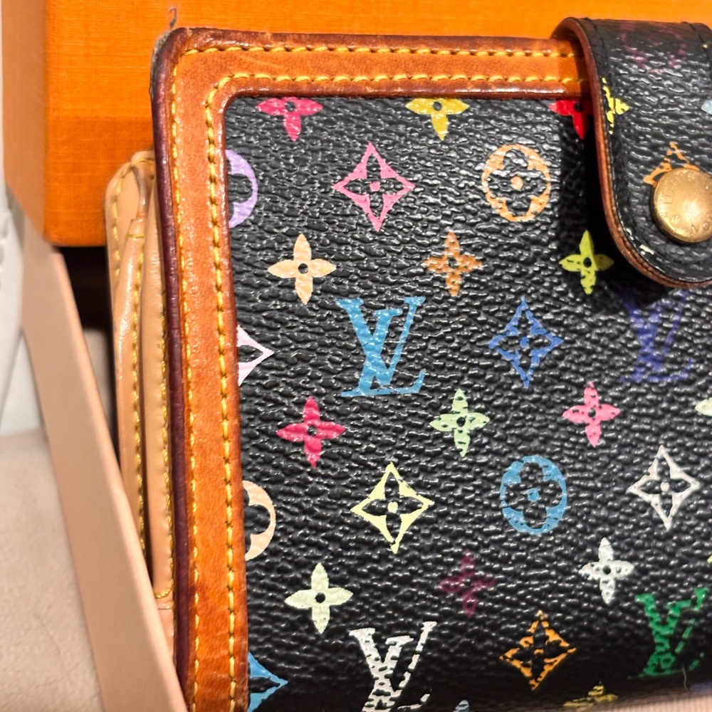 Louis Vuitton Takashi Murakami Monogram Portefeuille Viennois Kisslock Wallet - Picture 3 of 16